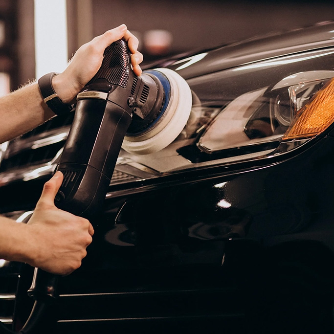 Autóápolás polírozással és külső, belső tisztítással