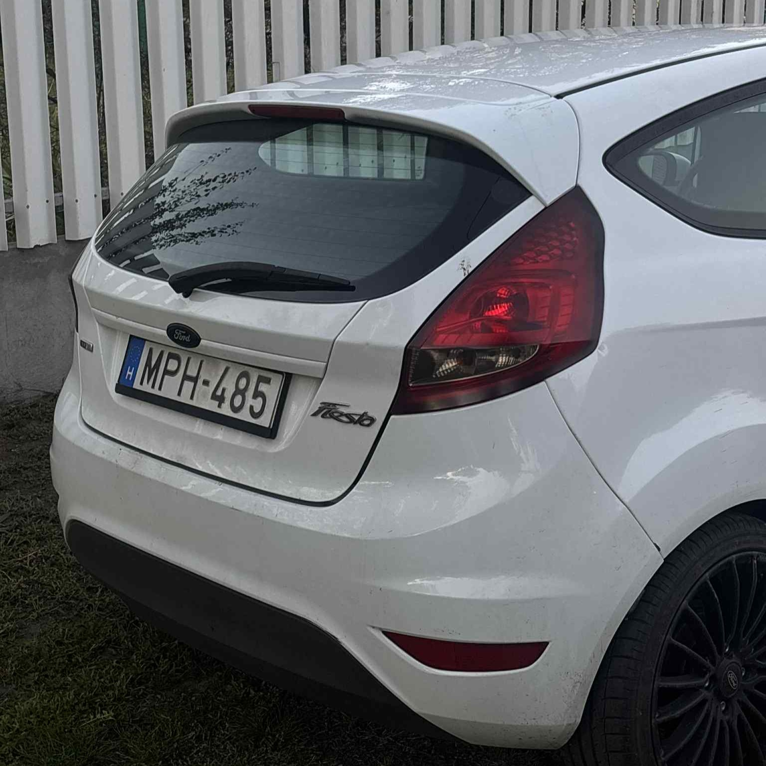 Ford Fiesta hátulsó nézete