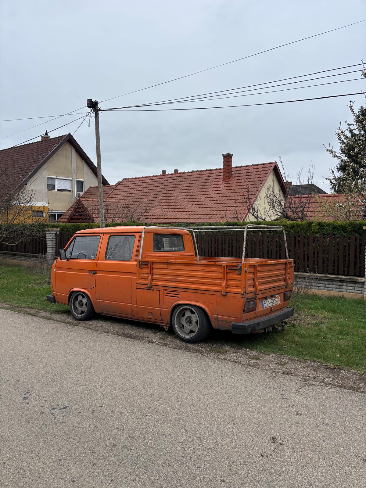 bérelhető_wv_t3_pákozd